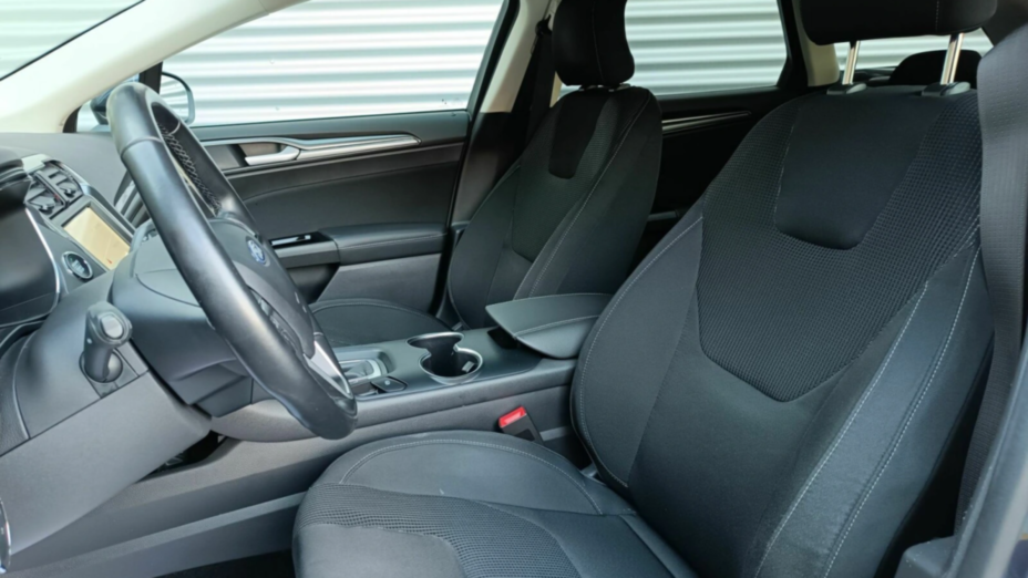 FORD Mondeo Mondeo 2.0 Hybrid Titanium