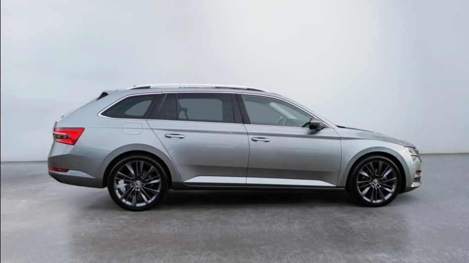SKODA Superb Superb 2.0 TDI SCR Style DSG