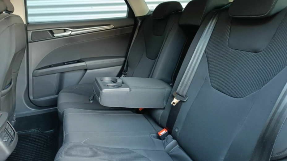 FORD Mondeo Mondeo 2.0 Hybrid Titanium