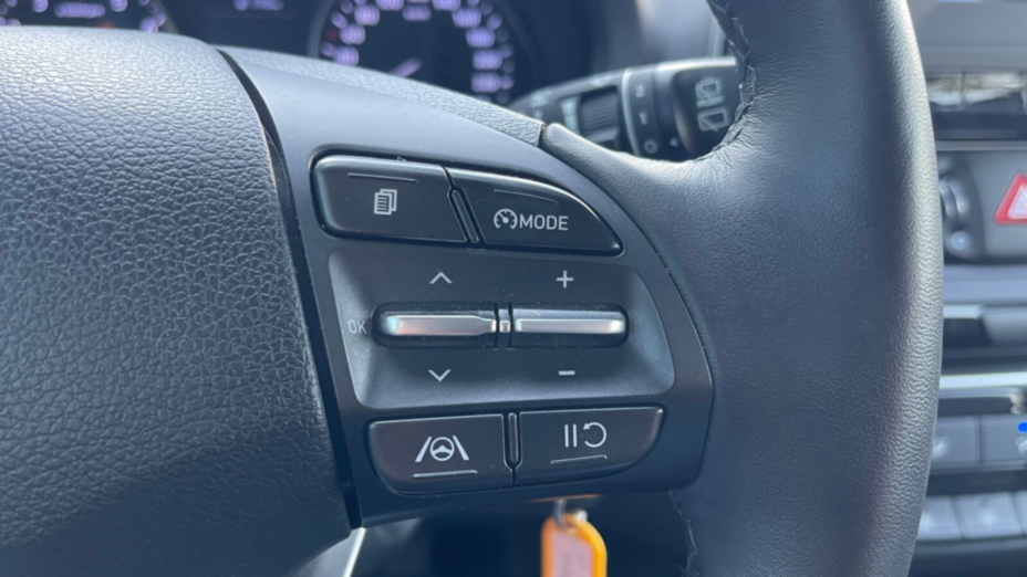 HYUNDAI i30 i30 1.0 T-GDI Modern DCT