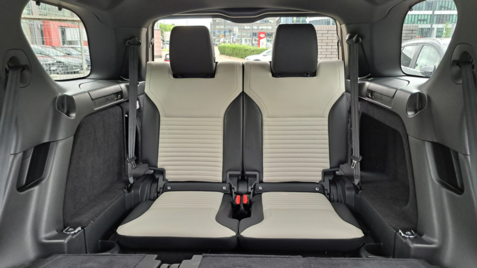 LAND ROVER Discovery Discovery V 3.0 D250 mHEV R-Dynamic S