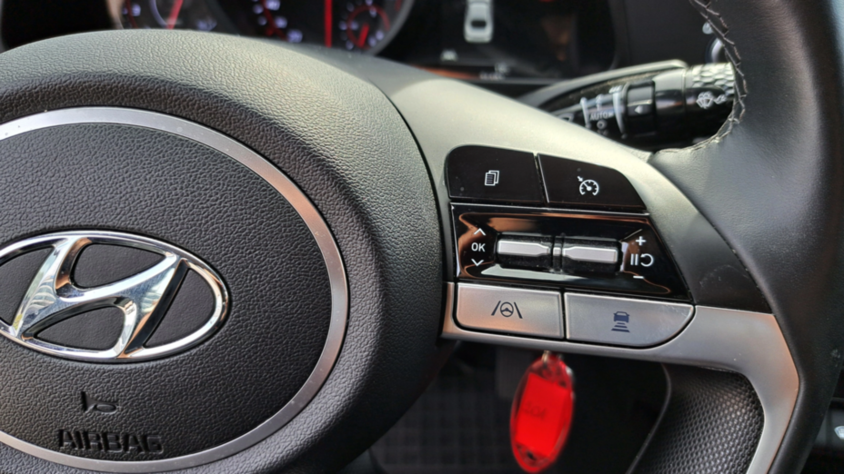 HYUNDAI Elantra Elantra 1.6 Smart CVT