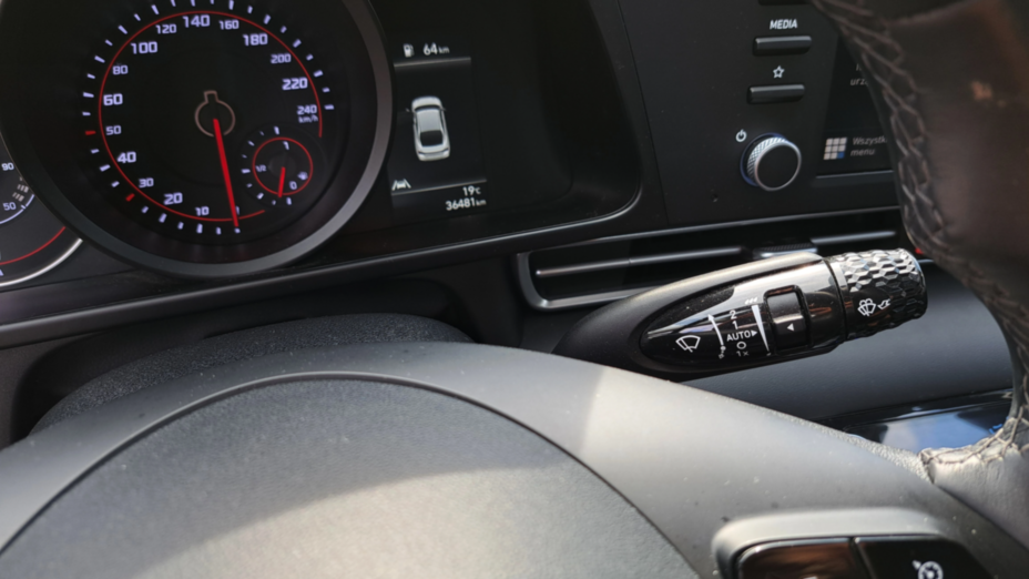 HYUNDAI Elantra Elantra 1.6 Smart CVT