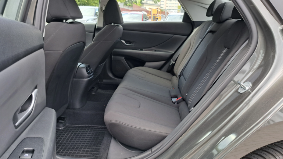 HYUNDAI Elantra Elantra 1.6 Smart CVT