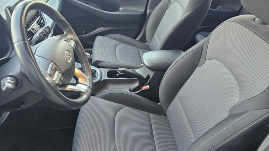 HYUNDAI i30 i30 1.0 T-GDI Modern
