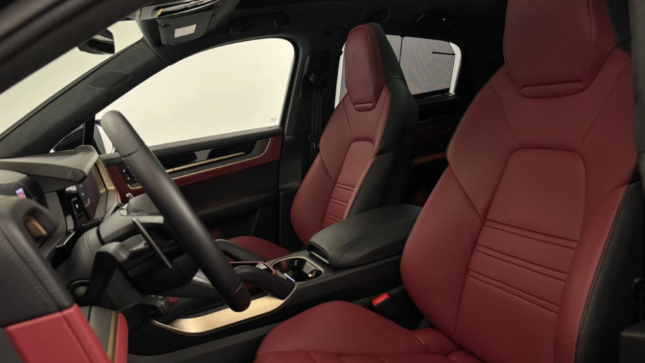 PORSCHE Cayenne Cayenne Coupe GTS