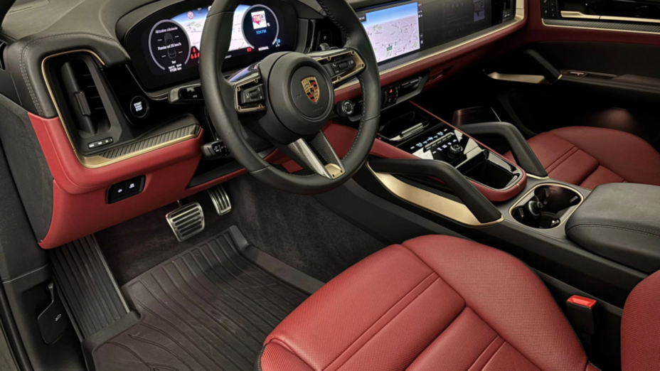 PORSCHE Cayenne Cayenne Coupe GTS