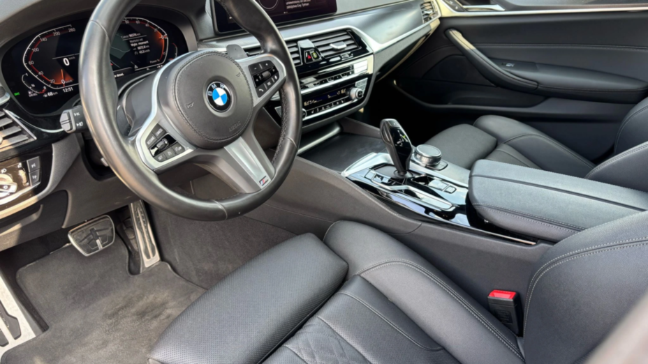 BMW Seria 5 520d xDrive mHEV aut