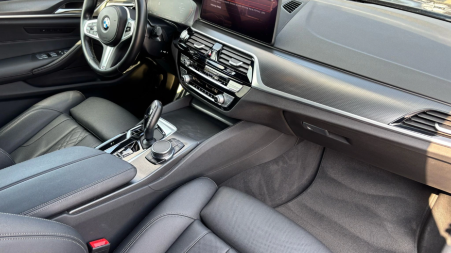 BMW Seria 5 520d xDrive mHEV aut