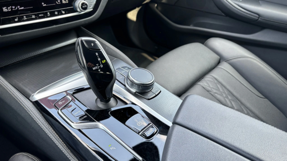BMW Seria 5 520d xDrive mHEV aut