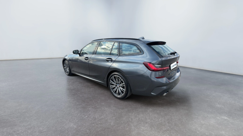 BMW Seria 3 330e xDrive M Sport sport-aut