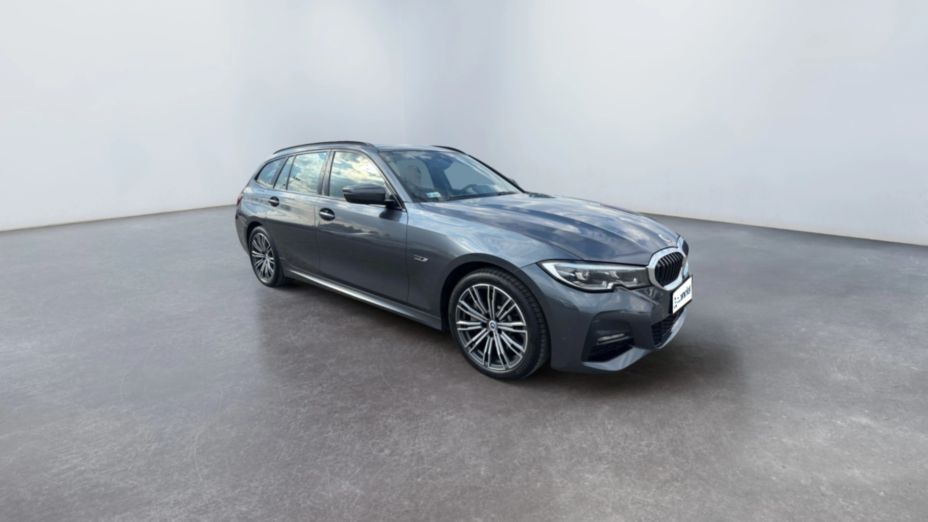 BMW Seria 3 330e xDrive M Sport sport-aut
