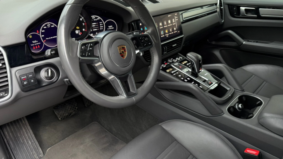 PORSCHE Cayenne Cayenne Platinum Edition