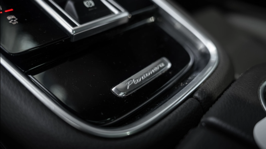 PORSCHE Panamera Panamera 4 Sport Turismo Platinum Edition