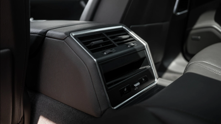 PORSCHE Panamera Panamera 4 Sport Turismo Platinum Edition