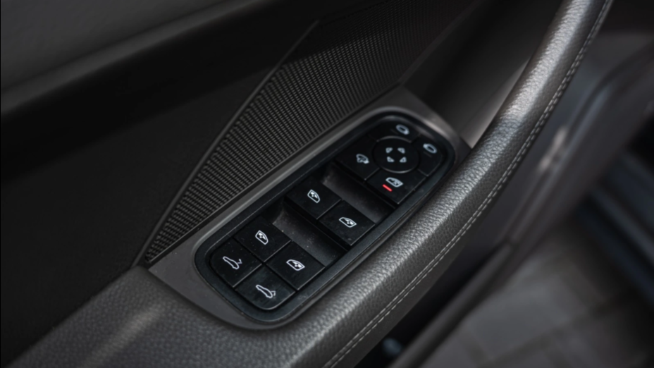 PORSCHE Panamera Panamera 4 Sport Turismo Platinum Edition