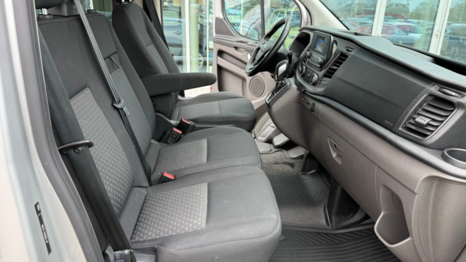 FORD Transit Custom Transit Custom 320 L2H1 Trend Aut.