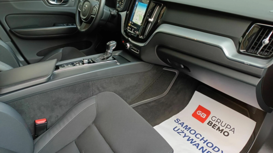 VOLVO XC60 XC60 T4 Momentum Pro aut