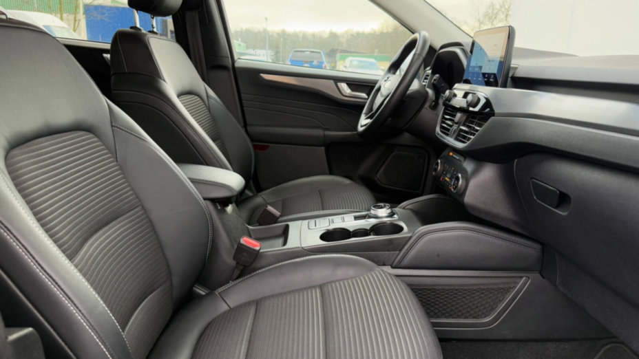 FORD Kuga Kuga 2.5 FHEV FWD Titanium