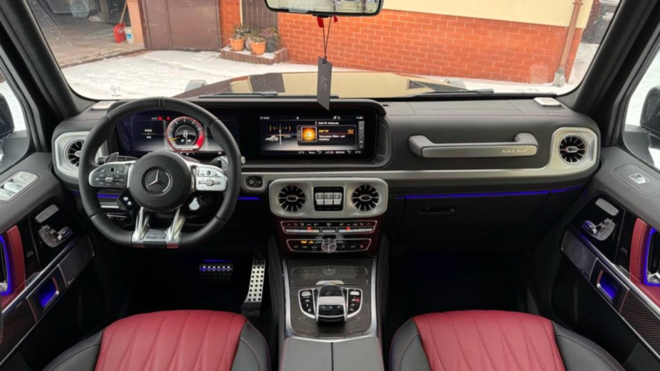 MERCEDES-BENZ Klasa G AMG G 63 4x4