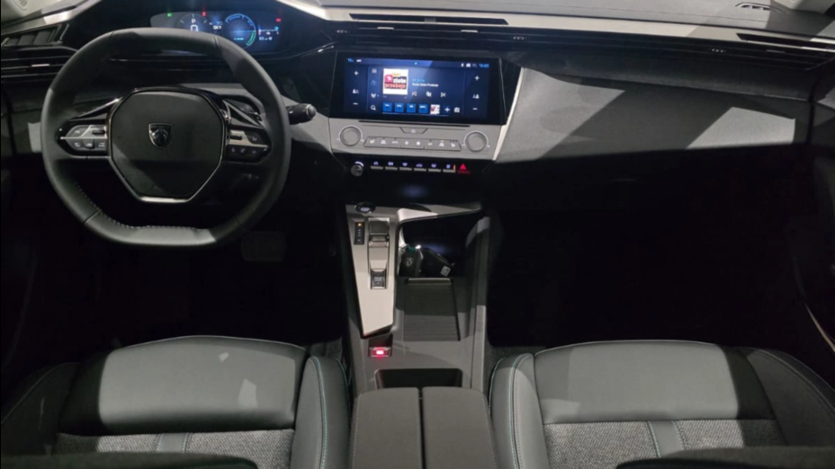 PEUGEOT 408 408 1.2 PureTech mHEV Allure S&S e-DSC6 Nowy