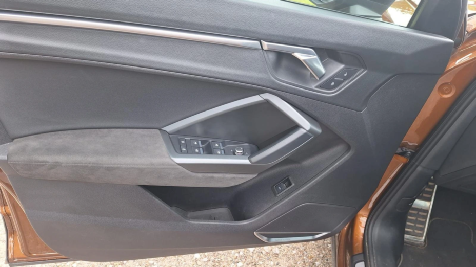 AUDI Q3 Q3 RS S tronic