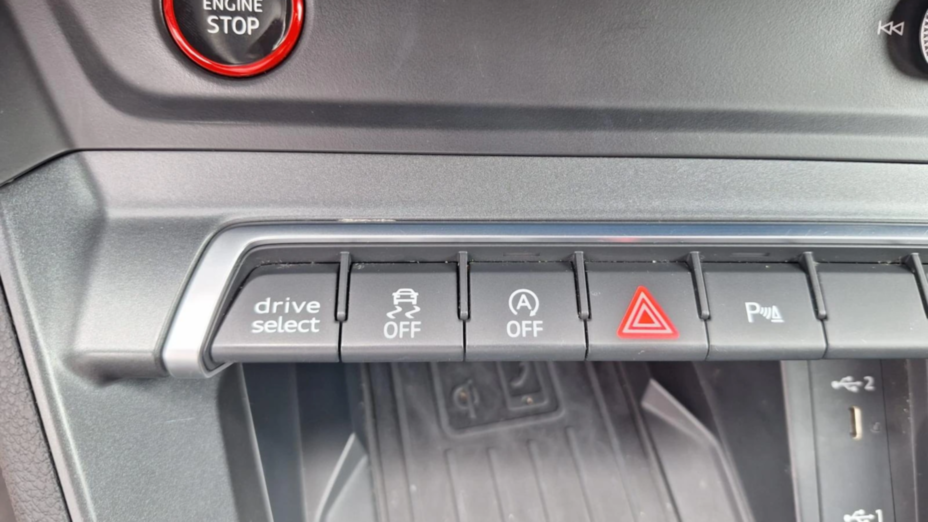 AUDI Q3 Q3 RS S tronic