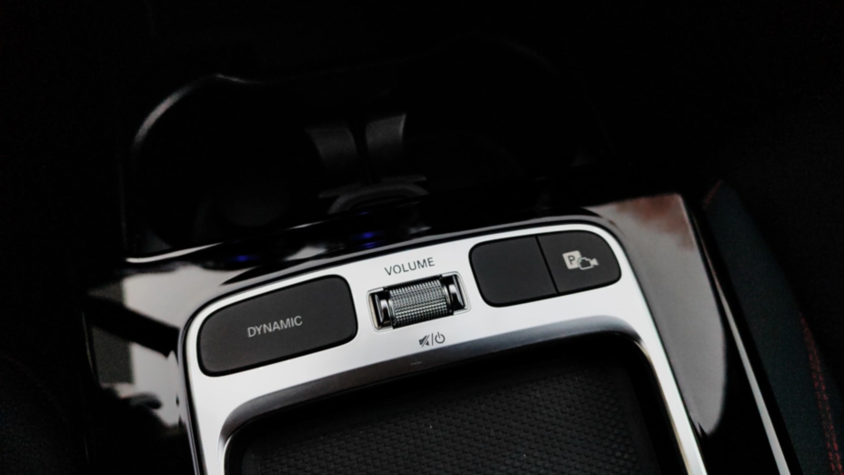 MERCEDES-BENZ A Klasa A 200 AMG Line 7G-DCT