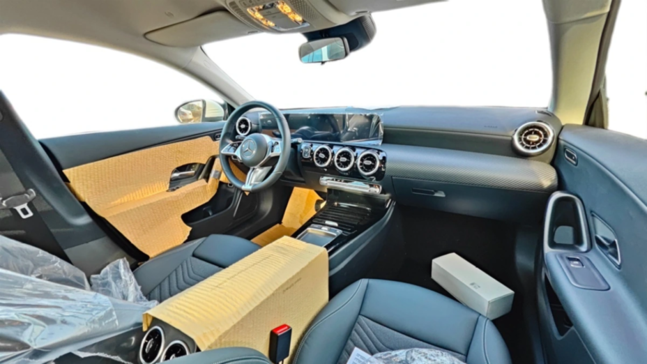 MERCEDES-BENZ CLA CLA 200 7G-DCT Nowy