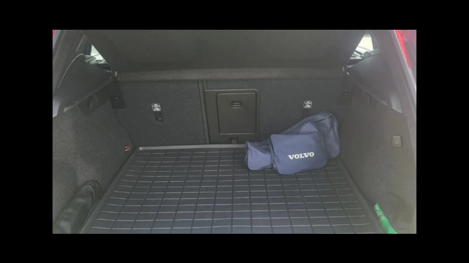 VOLVO XC40 XC40 B3 Plus Dark aut