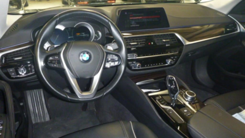 BMW Seria 5 530e iPerformance xDrive Luxury Line sport-aut