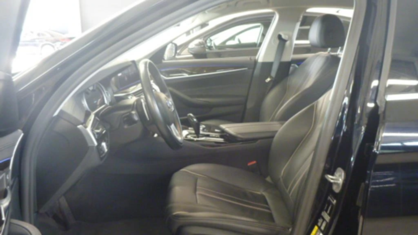 BMW Seria 5 530e iPerformance xDrive Luxury Line sport-aut