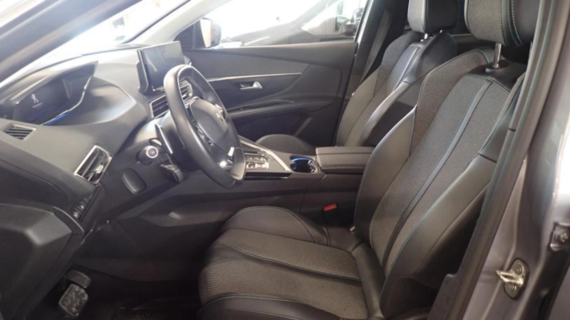 PEUGEOT 3008 3008 1.2 PureTech Allure Pack S&S EAT8