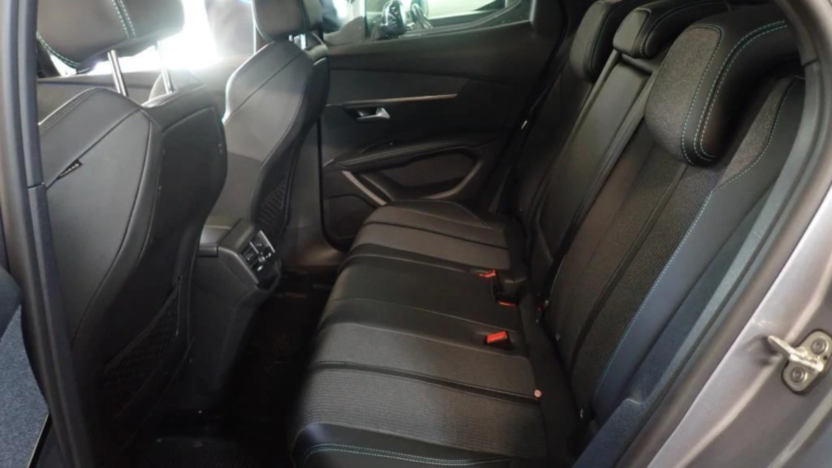 PEUGEOT 3008 3008 1.2 PureTech Allure Pack S&S EAT8