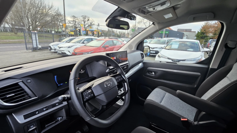TOYOTA Proace Verso Proace Verso 2.0 D4-D Long Family aut