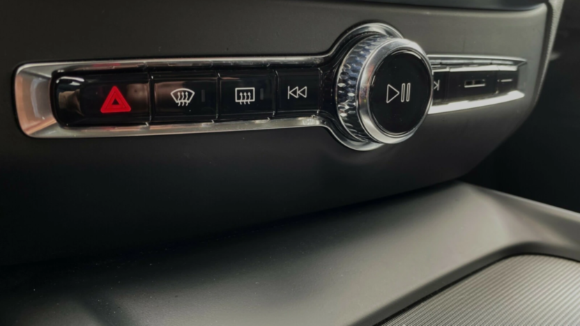 VOLVO V60 V60 B4 D Plus Dark aut