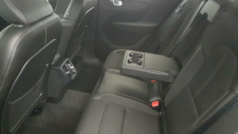 VOLVO XC40 XC40 D4 SCR AWD Momentum aut