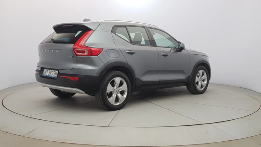 VOLVO XC40 XC40 D4 SCR AWD Momentum aut