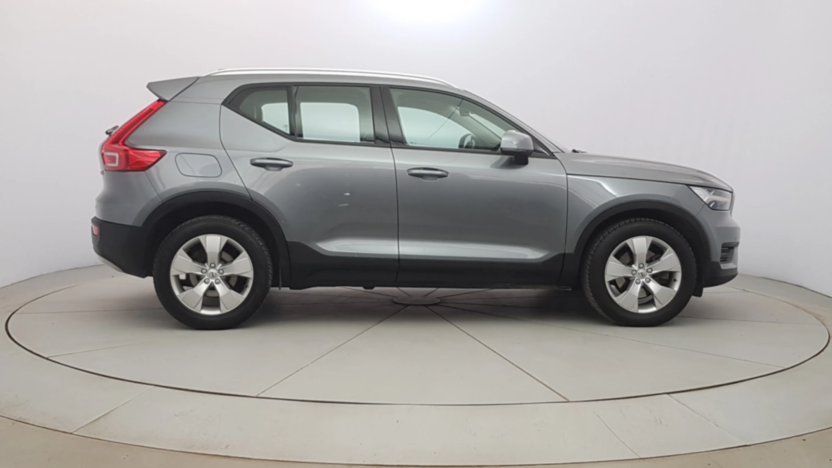 VOLVO XC40 XC40 D4 SCR AWD Momentum aut