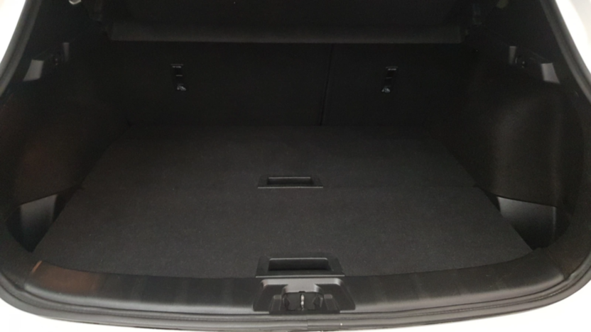 NISSAN Qashqai Qashqai 1.3 DIG-T N-Connecta DCT