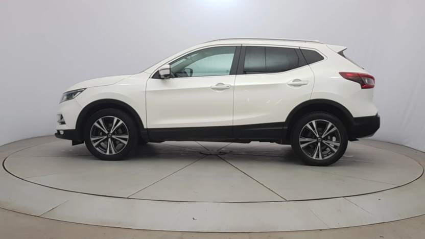 NISSAN Qashqai Qashqai 1.3 DIG-T N-Connecta DCT