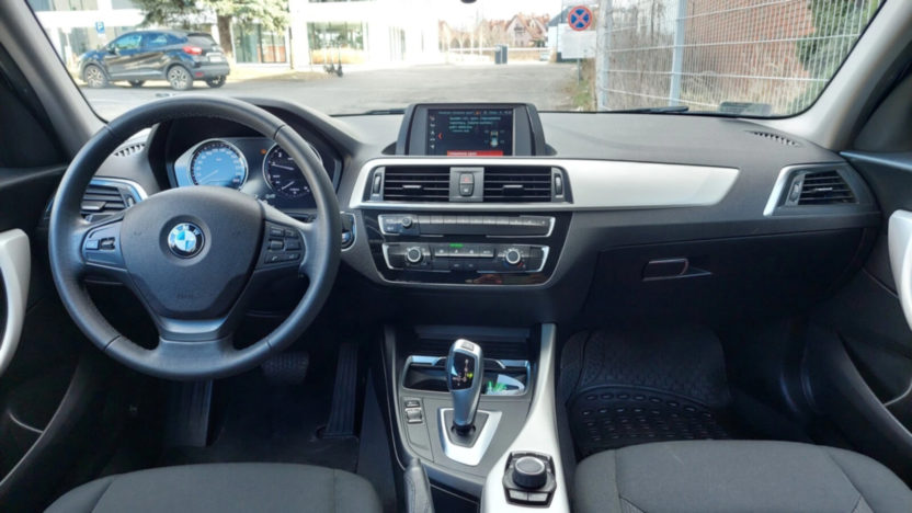 BMW Seria 1 118i GPF aut
