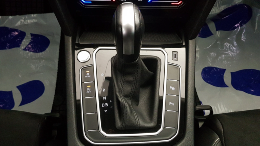 VOLKSWAGEN Passat Passat 2.0 TDI Elegance DSG