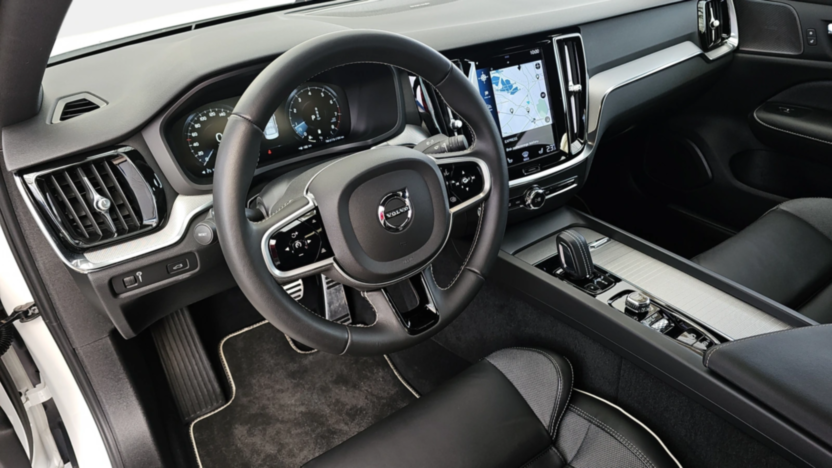 VOLVO S60 S60 B4 B R-Design aut