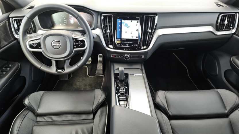VOLVO S60 S60 B4 B R-Design aut
