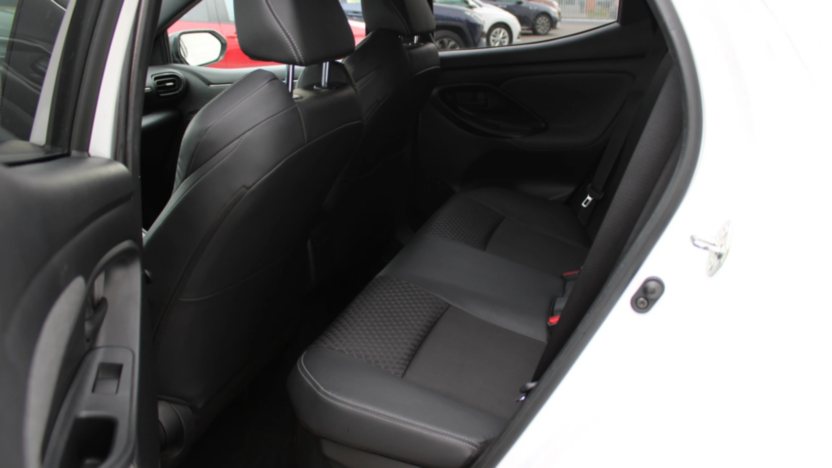 TOYOTA Yaris Yaris Hybrid 1.5 Selection Style