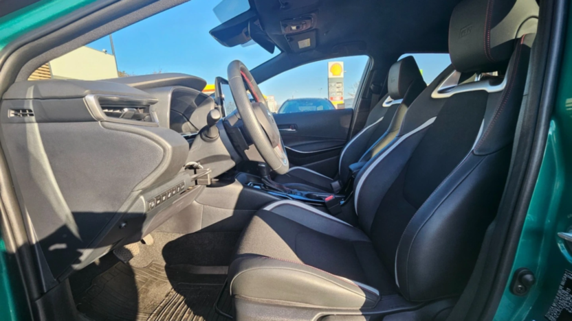 TOYOTA Corolla Corolla 2.0 Hybrid Comfort
