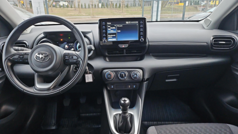 TOYOTA Yaris Yaris 1.5 Comfort