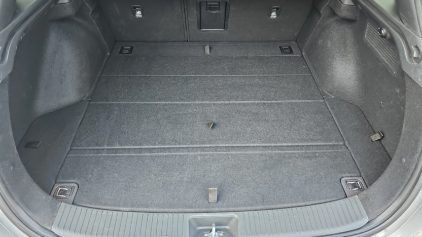 HYUNDAI i30 i30 1.5 T-GDI 48V Smart