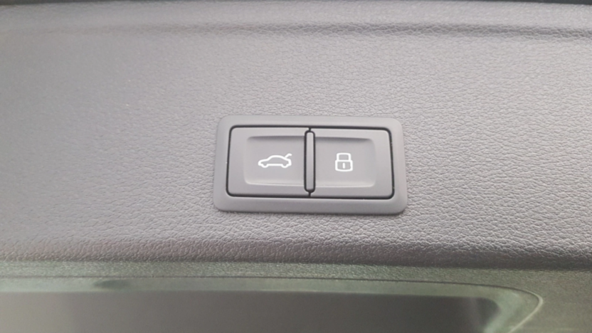 AUDI A4 A4 40 TFSI mHEV Advanced S tronic
